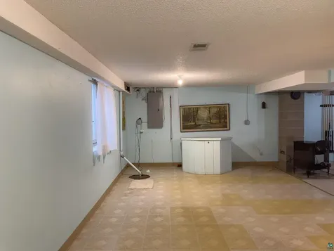 16 Law Drive Silver Bay MN 55614