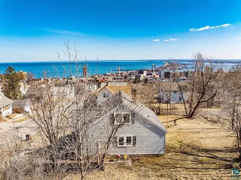 2 W 7th Street Duluth MN 55802