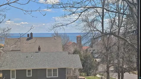 1103 E 10th Street Duluth MN 55805