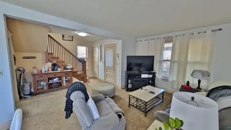 1103 E 10th Street Duluth MN 55805