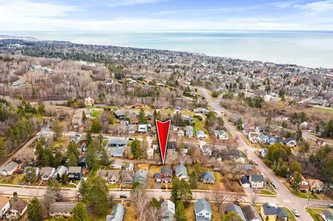 1516 N 8th Avenue E Duluth MN 55805