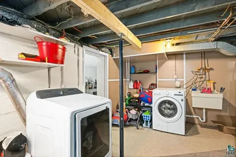 4705 Vermilion Road Duluth MN 55803