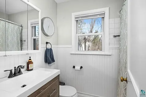 4419 Tioga Street Duluth MN 55804