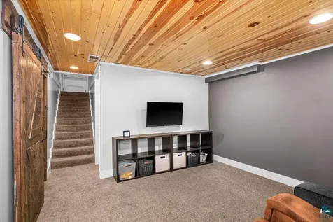 4419 Tioga Street Duluth MN 55804