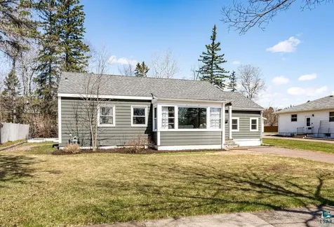4419 Tioga Street Duluth MN 55804