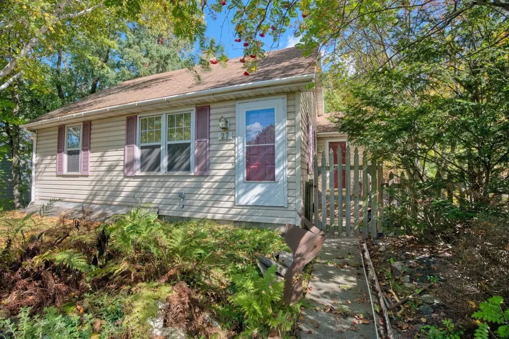 27 Cuyuna Drive Virginia MN 55792-0000