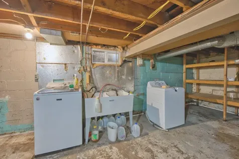 27 Cuyuna Drive Virginia MN 55792-0000