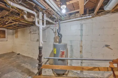 27 Cuyuna Drive Virginia MN 55792-0000