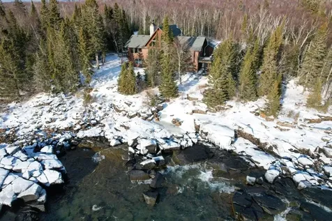 94 Stonegate Road Hovland MN 55606