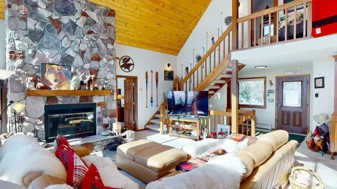 94 Stonegate Road Hovland MN 55606