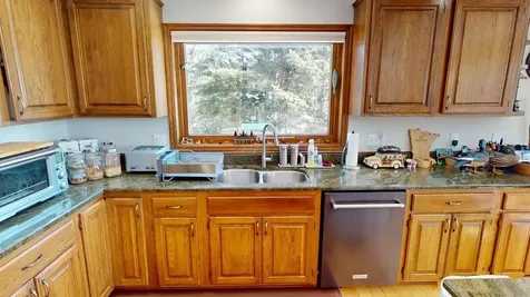 94 Stonegate Road Hovland MN 55606