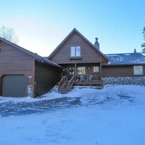 94 Stonegate Road Hovland MN 55606