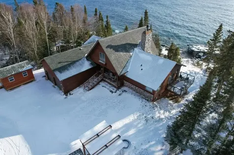 94 Stonegate Road Hovland MN 55606