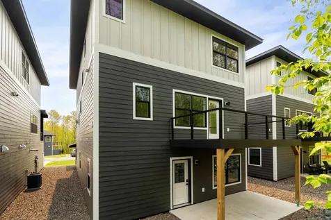 8408 Potters Place Duluth MN 55807