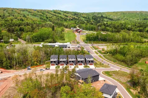 8408 Potters Place Duluth MN 55807