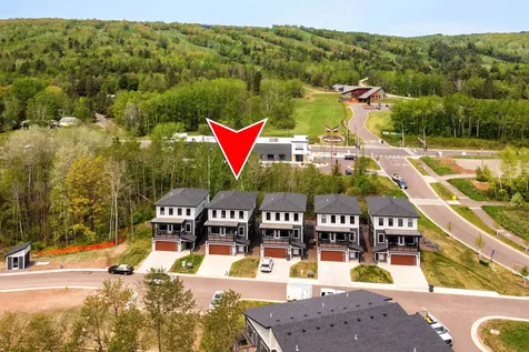 8408 Potters Place Duluth MN 55807