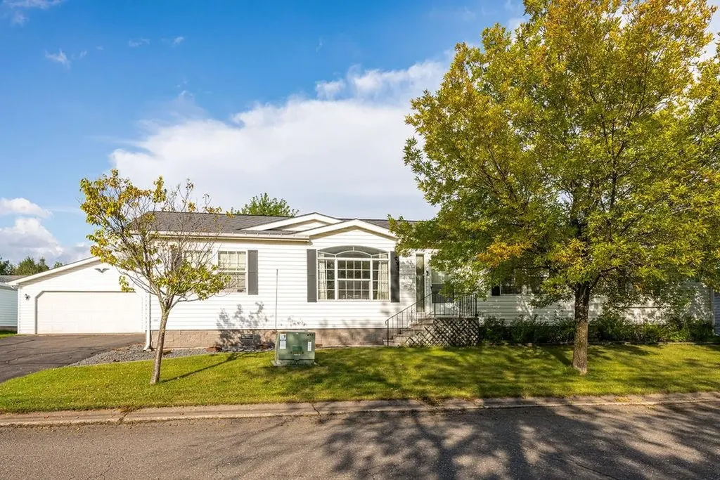 10 Spruce Drive Duluth MN 55810