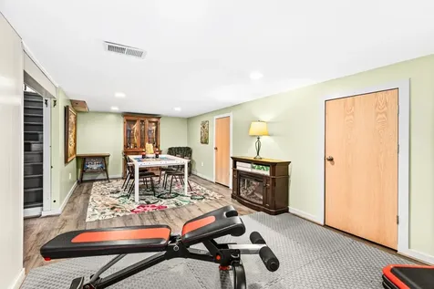 4225 Gladstone Street Duluth MN 55804