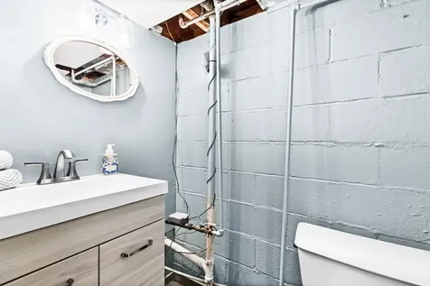 4225 Gladstone Street Duluth MN 55804