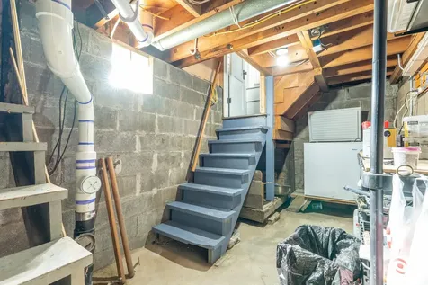 246 N 5th Avenue E Ely MN 55731