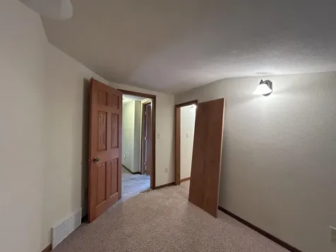 3912 E 5th Street Superior WI 54880