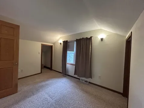 3912 E 5th Street Superior WI 54880