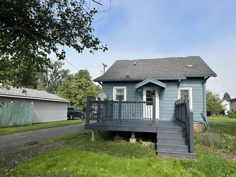 3912 E 5th Street Superior WI 54880