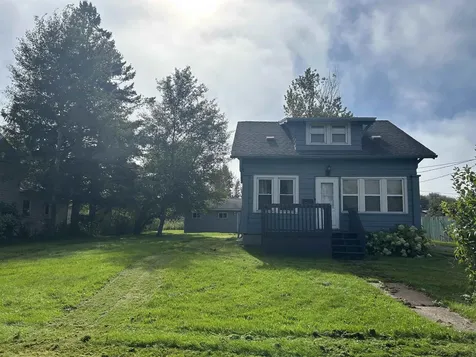 3912 E 5th Street Superior WI 54880