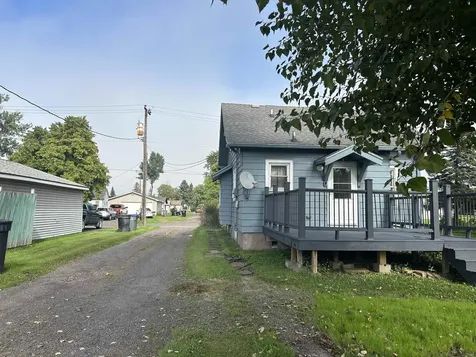 3912 E 5th Street Superior WI 54880