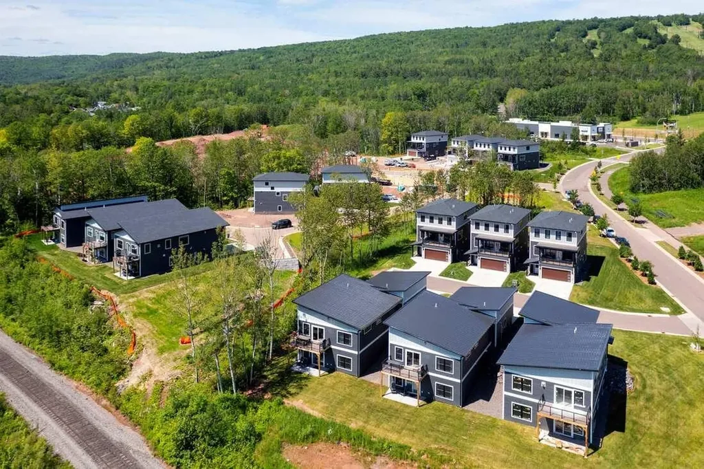 8610 Maynard Place Duluth MN 55807