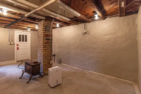 52 W Chandler Road Ely MN 55731