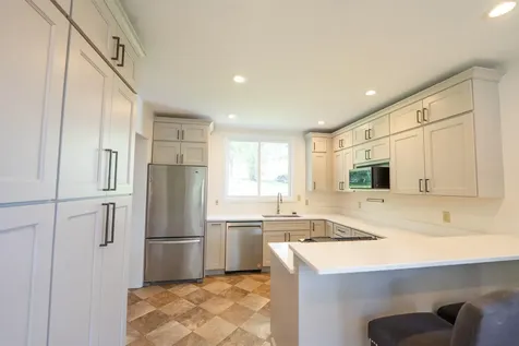 2701 E 2nd Street Duluth MN 55812