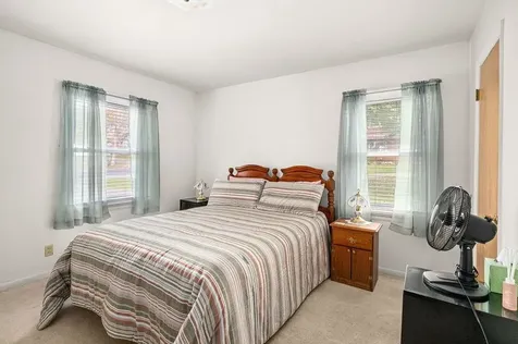 206 E Gilead Street Duluth MN 55811