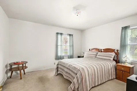 206 E Gilead Street Duluth MN 55811