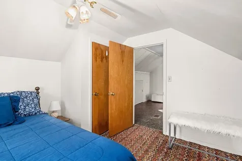 206 E Gilead Street Duluth MN 55811