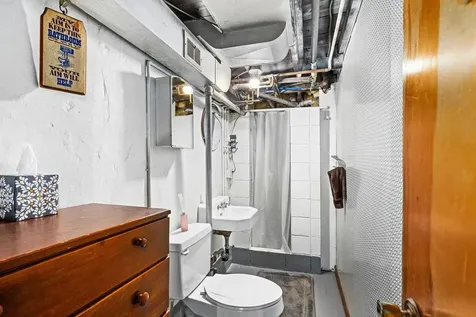 206 E Gilead Street Duluth MN 55811