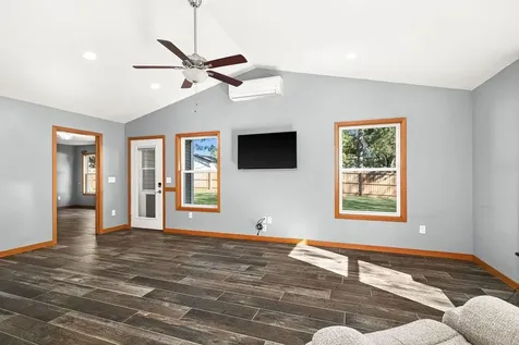 738 Hawthorne Street Cloquet MN 55720