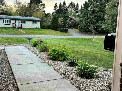 738 Hawthorne Street Cloquet MN 55720