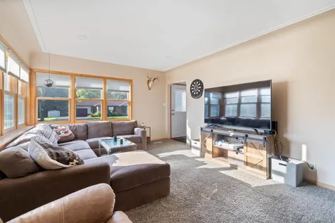 9501 Seaver Avenue Duluth MN 55808-1333