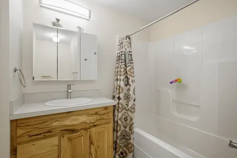 2230 Amanisoti Drive Carlton MN 55718