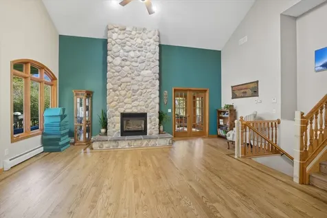 2230 Amanisoti Drive Carlton MN 55718