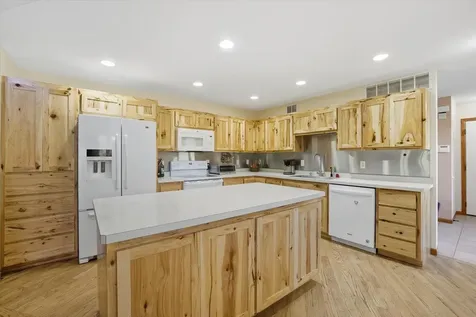 2230 Amanisoti Drive Carlton MN 55718