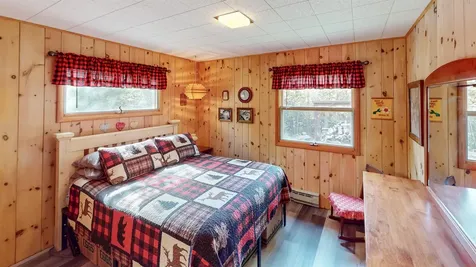 16 Nickolay Lane Grand Marais MN 55604