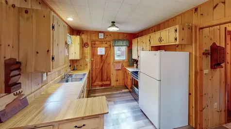 16 Nickolay Lane Grand Marais MN 55604