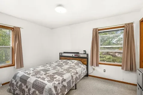 63 S Elder Drive Duluth MN 55810