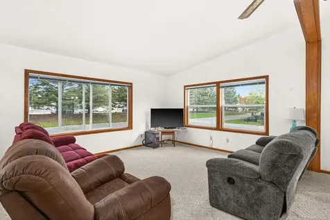 63 S Elder Drive Duluth MN 55810