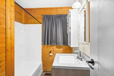 66 Banks Boulevard Silver Bay MN 55614