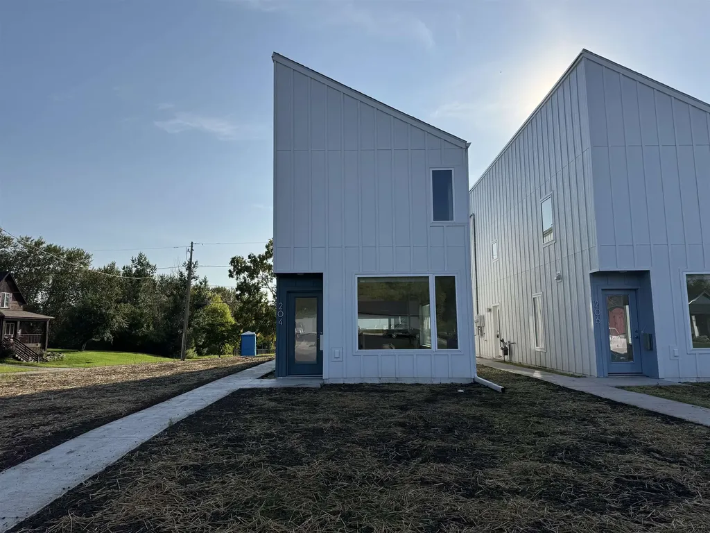 204 S 71st Avenue W Duluth MN 55807