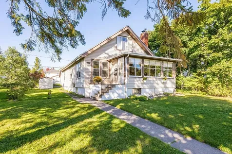 5209 Colorado Street Duluth MN 55804