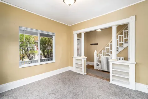 1324 E 2nd Street Duluth MN 55805